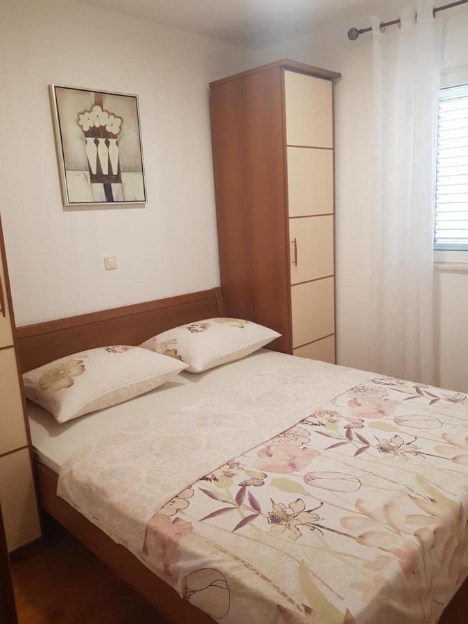 Apartment Lea 斯拉汀 外观 照片
